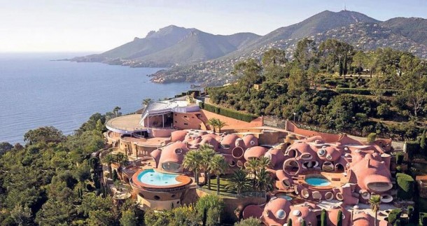 Bu məşhurun sarayı 656 milyona satılır - FOTOLAR